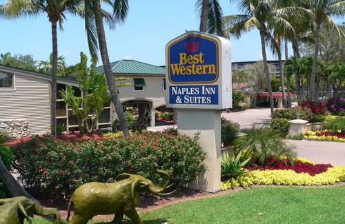Moorings Hotel | Best Western Naples Inn & Suites
