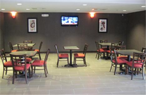 Montopolis Hotel | Best Western Plus Austin Airport Inn & Suites