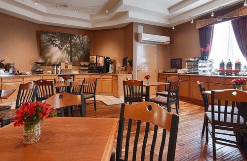 Clive Hotel | Best Western Plus Des Moines West Inn & Suites