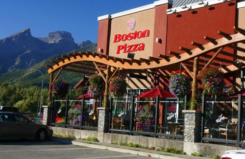 East Kootenay Hotel | Best Western Plus Fernie Mountain Lodge
