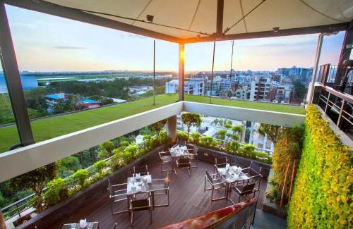 Uttara Hotel | Best Western Plus Maple Leaf