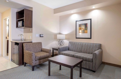 Midland Hotel | Best Western Plus Midland Suites