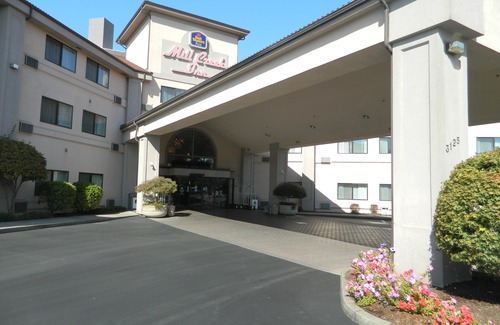 Southeast Salem Hotel | Best Western Plus Mill Creek Inn