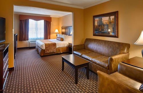 Tyler Hotel | Best Western Plus Southpark Inn & Suites