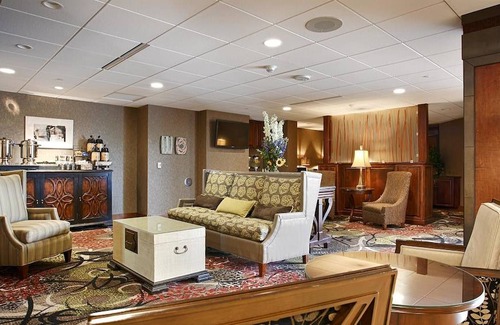 Oshkosh Hotel | Best Western Premier Waterfront Hotel & Convention Center