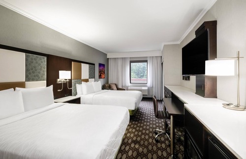 North Bergen Hotel | Best Western Premier NYC Gateway Hotel