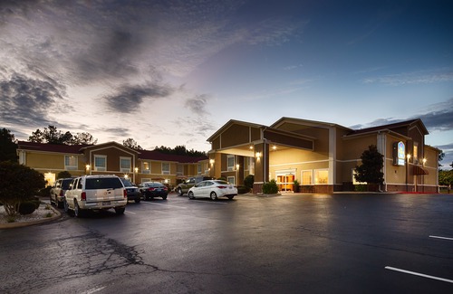 Sherwood Hotel | Best Western Sherwood Inn & Suites