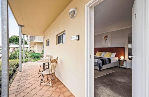 Margaret River Apartment | Bette - Central Studio Apartment right in town