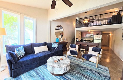 Mid America Condo | Better to WAKE at the LAKE
