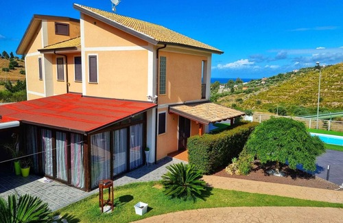 Trabia Villa | Between Palermo and Cefalù quiet context, villa with pool - wifi