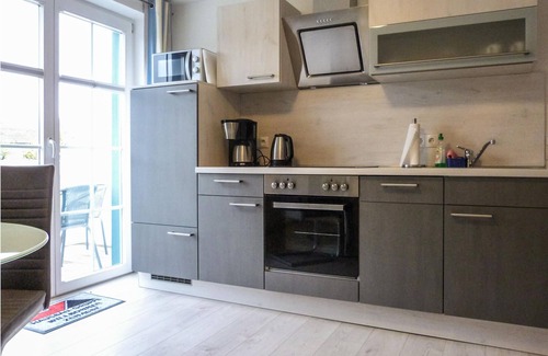 Monchgut-Granitz Apartment | "Between the Baltic Sea beach and the Bodden, the Boddenhus apartment house awaits you with its brig
