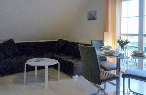 Monchgut-Granitz Apartment | Between the Baltic Sea beach and the Bodden, the Boddenhus apartment house awaits you with its brigh