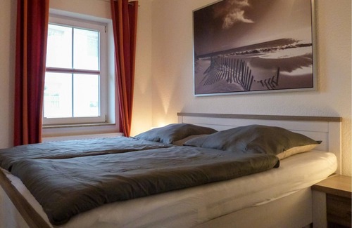Monchgut-Granitz Apartment | Between the Baltic Sea beach and the Bodden, the Boddenhus apartment house awaits you with its brigh