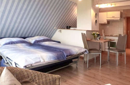 Monchgut-Granitz Apartment | Between the Baltic Sea beach and the Bodden, the Boddenhus apartment house awaits you with its brigh