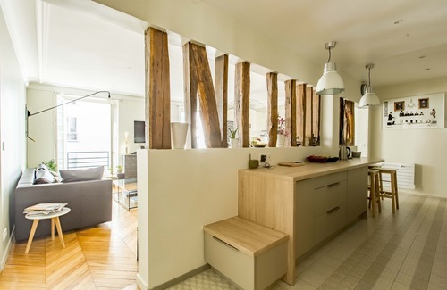11th Arrondissement Apartment | Between the Beams, by Veeve