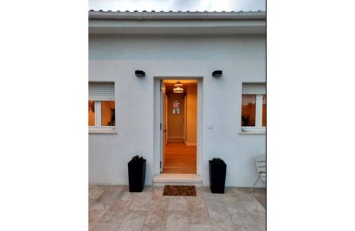 Aviles House | BETWEEN THE RURAL AND THE URBAN