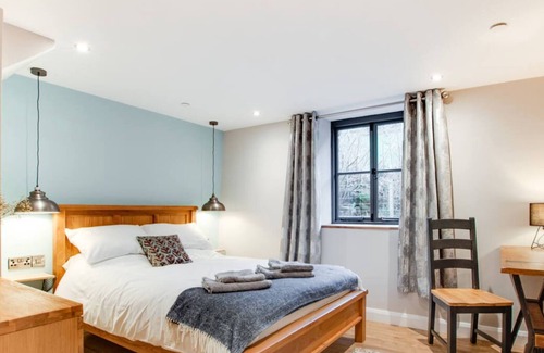 Mawddwy House | Beudy Erw'r March in Machynlleth