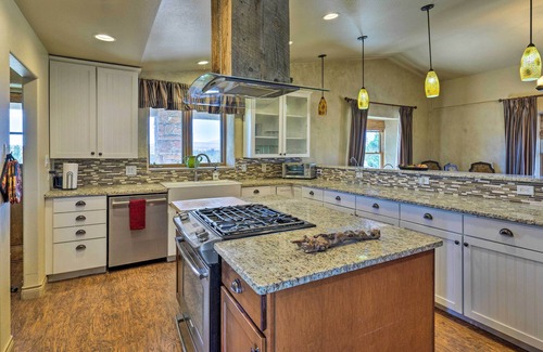 Beulah Cottage | Beulah Home w/Wraparound Porch & Mtn Views