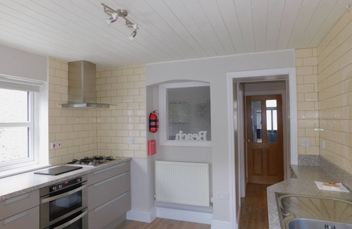Sheringham House | Beulah House - opulent detached house, pleasant mix of conserved history and modern furniture