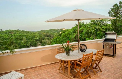 Nuevo Arroyo Hondo House | Beverly Hills Residencial