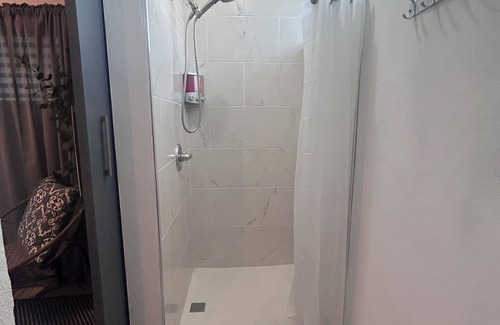 Rio Piedras Apartment | Beverlysixtyfive Cozy Aparment