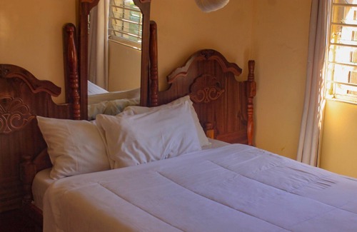 Lusaka Cabin | Beyond Horizon Lodge