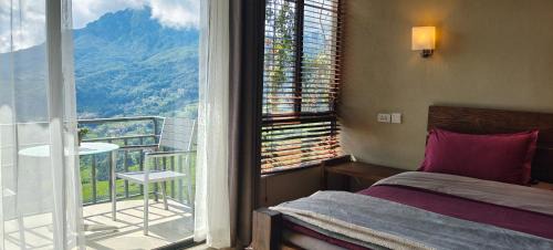 Honghe House | Beyond The Cloud