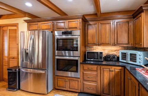 Franklin House | Bhakti Manor Creekside Home