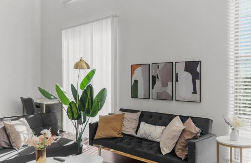 Five Points South Apartment | BHM Retreat1Bedroon Haven With Top Notch Amenities