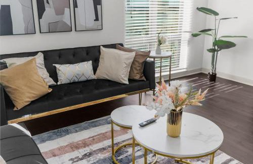 Five Points South Apartment | BHM Retreat1Bedroon Haven With Top Notch Amenities