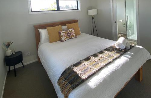 Te Awamutu House | Bhujen Niwas