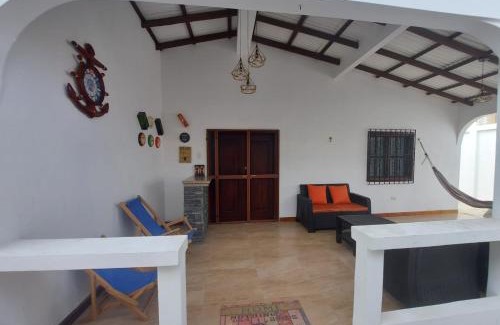 Salinas House | Bia & Alan's house