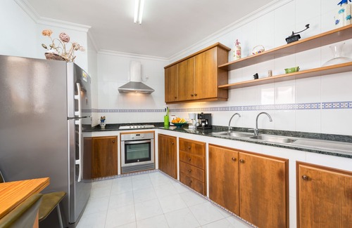 Buger House | BIALI - Chalet with terrace in Buger. Free WiFi