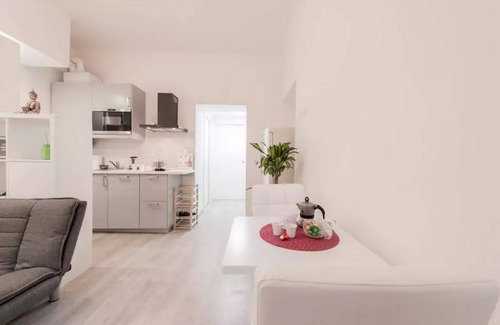 Porta Garibaldi Apartment | Bianca The White House for 3 ☆ Porta Garibaldi Island