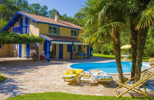 Anglet Villa | BIARRITZ-ANGLET, SPLENDID 3 STARS VILLA NEAR BEACH, POOL, GARDEN, VERY QUIET