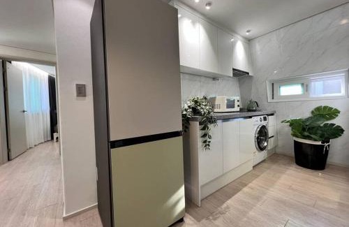 Seogyo-dong Apartment | BIBI House In Hongdae