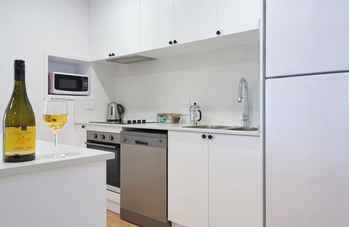Bicheno Apartment | Bicheno Ocean Views Apt 1 - Freycinet Holiday Houses