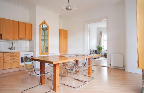 Modling Apartment | Biedermaier Charm in Mödling