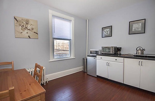 Weehawken Apartment | Big 1Br private and minutes away from Times Square
