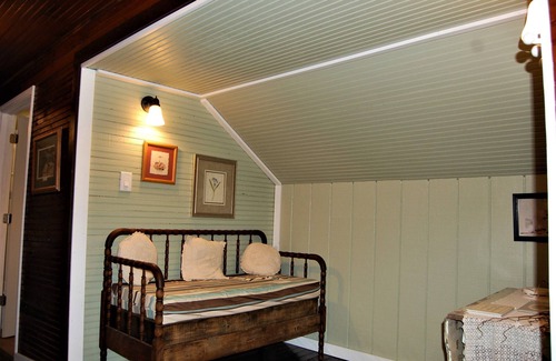 St Germain Cabin | BIG! 5 BDRM- 3BA Log House, Big St Germain Lake, SLEEPS 10, outside bar, beach