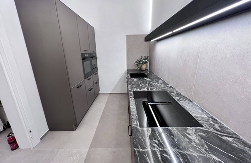 Ljubljana Old Town Apartment | Big and spaceous modern apartment