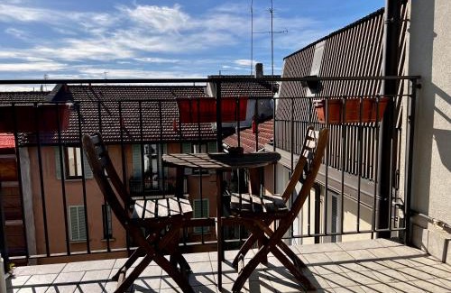 Acquabella Apartment | BIG Attico Goldoni 2 bagni [Duomo-M4 Lin Airport]