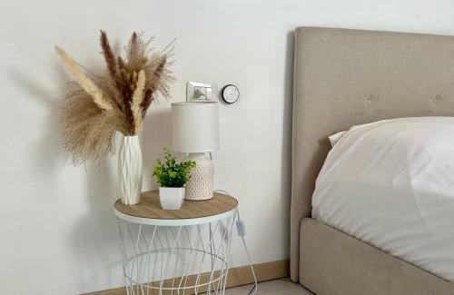 Acquabella Apartment | BIG Attico Goldoni 2 bagni [Duomo-M4 Lin Airport]