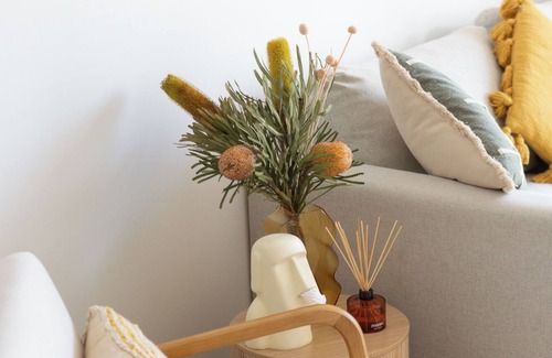 Brookvale Apartment | Big Balcony - Blissful Hideaway in Brookvale