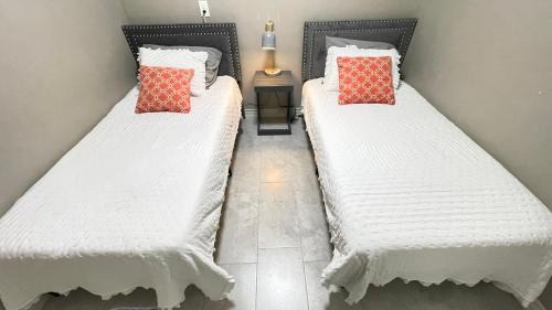 Downtown El Paso Apartment | Big Family, Close to All, duplex A and B Downtown UTEP Hospitals