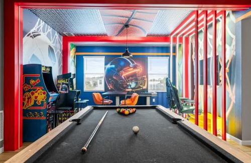 Kissimmee House | Big Family Home with Game Room Sleeps 28 BLV104
