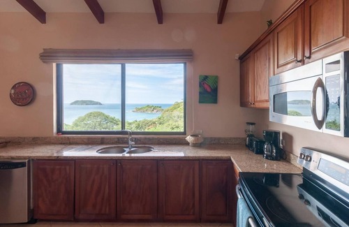 Potrero House | Big Hillside Villa in Potrero With Pool and Panoramic Ocean Views