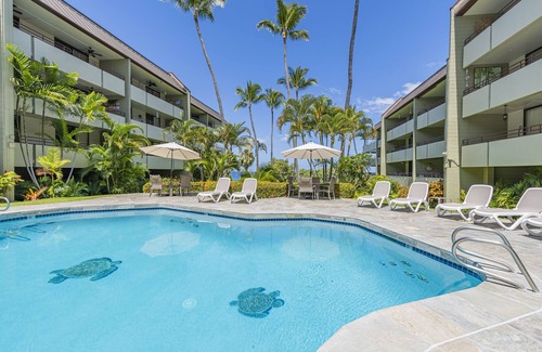 Kahaluu Bay Condo | Big Island White Sands Village by Coldwell Banker Island Vacations