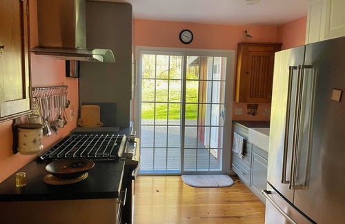 Cooperstown - Otsego Lake Cottage | Big Pines at the Lake - waterfront - swimming, fishing, boating