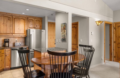 Snowmass Village Condo | Big Savings, More Nights! 15% off 3 night stays thru Dec 14